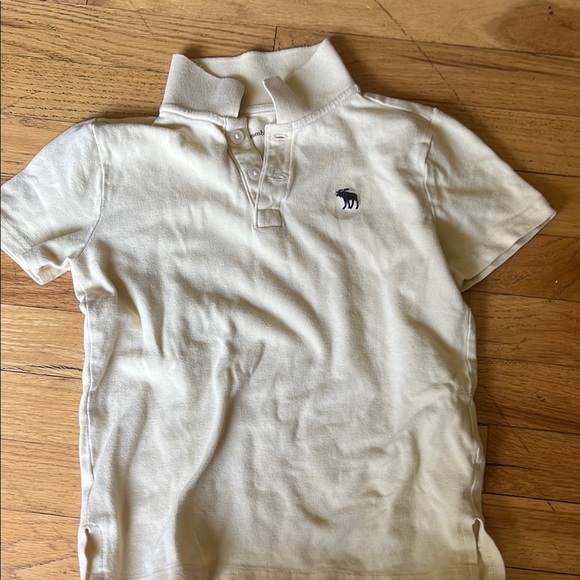 Abercrombie Boys Cream Polo Size 5/6 - Picture 1 of 4